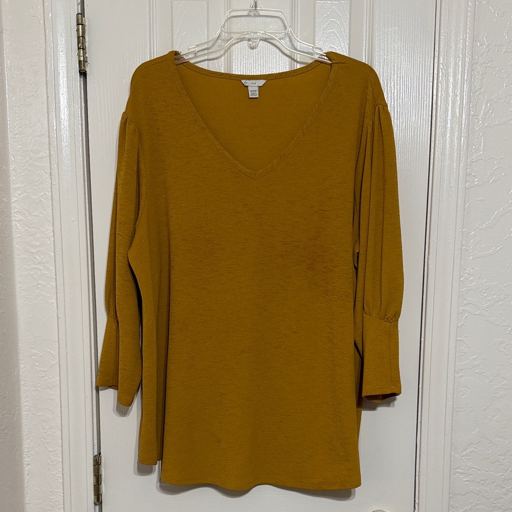 Vince Mustard V-Neck Long Sleeve Pullover